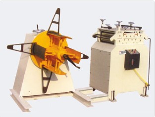 DecoilercumStraightner