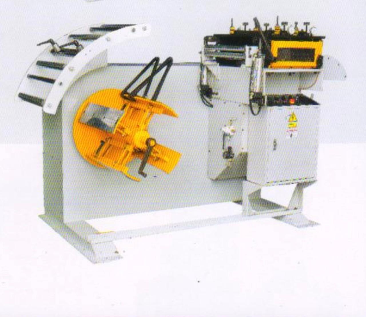 Decoiler cum Straightener